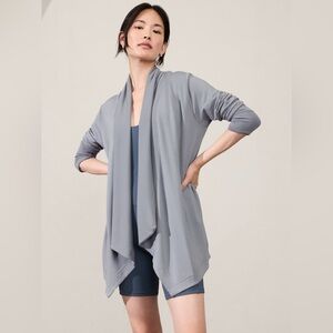 Athleta Pranyama wrap in gray size S
